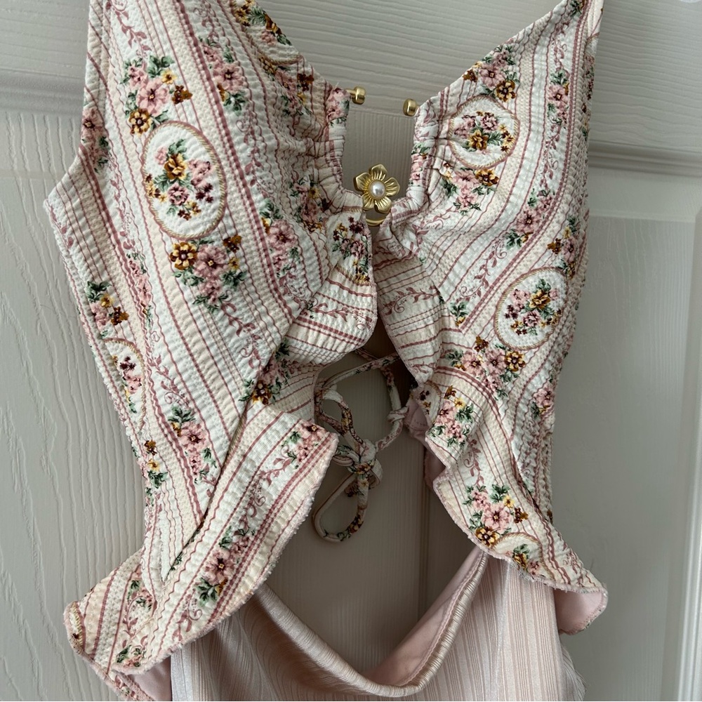 P2F Carly Floral Blush One Piece Swim Suit - Picture 3 of 12